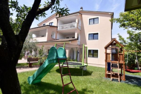 Geräumige Wohnung in der Nähe des Zentrums von Umag
